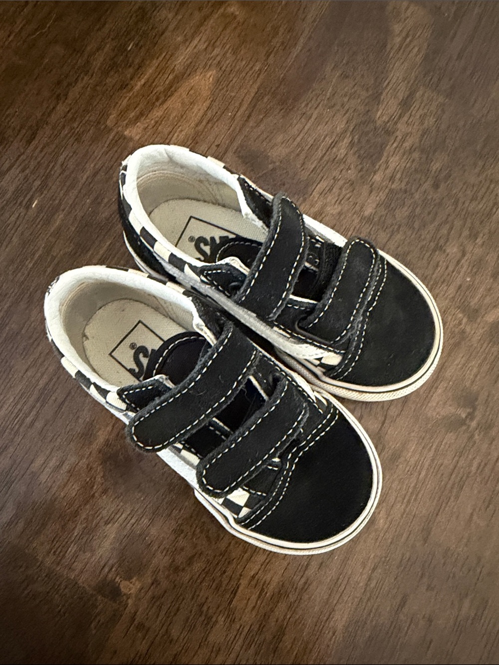 Vans Kids Black and White Checkerboard Velcro Sneakers size 6